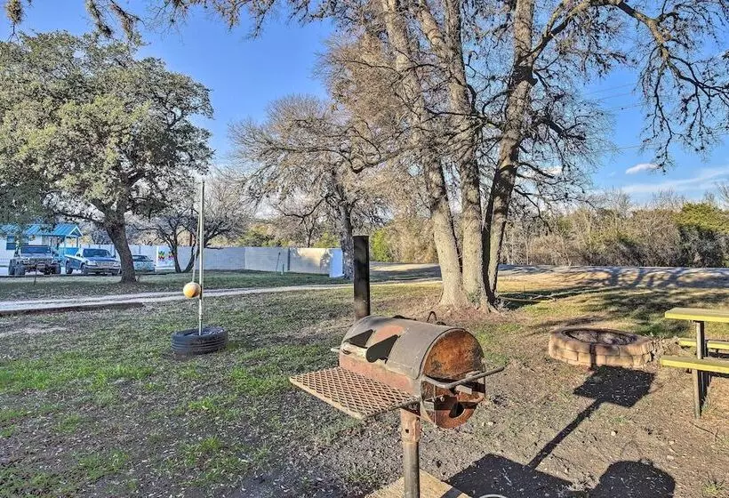 Cabana Sol  Cabin: 4 Mi To Garner State Park