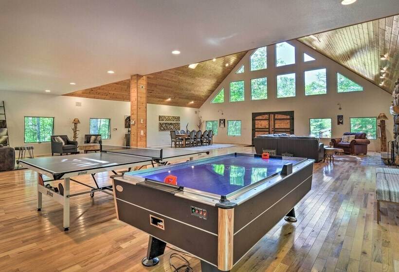 Cabin On Lake W/ 63 Acres & Trails + Guest House!