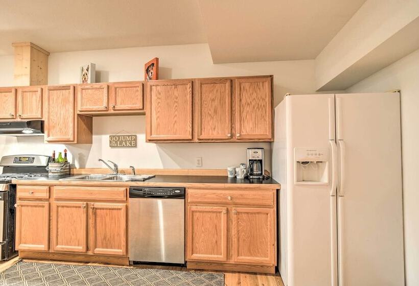 Cabin On Lake W/ 63 Acres & Trails + Guest House!