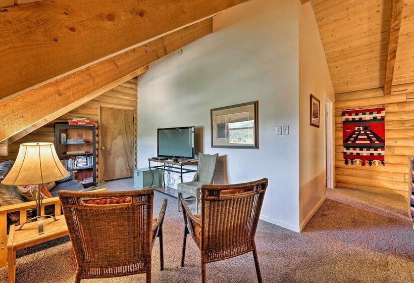 Cabin W/ Fire Pit, Views & Bbq: 18 Mi To Moab!