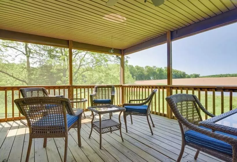 Calm Stewartstown Cottage On 90 Acres W/ Barn