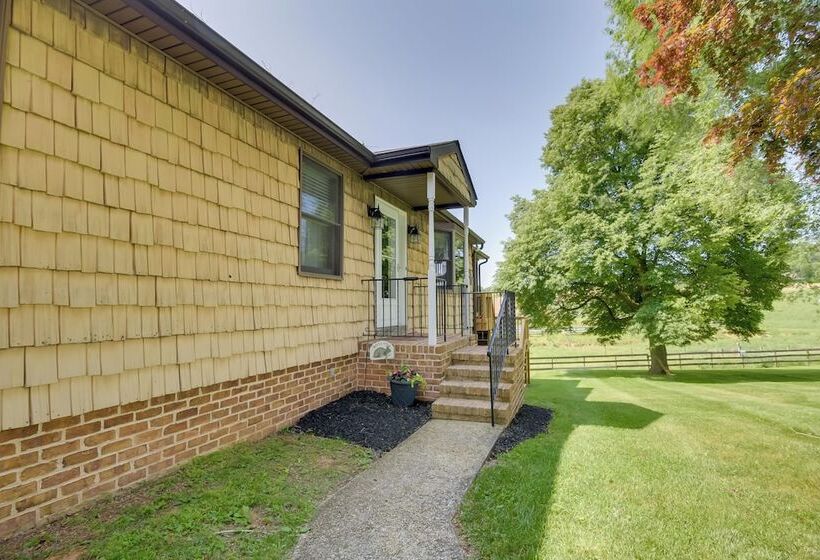 Calm Stewartstown Cottage On 90 Acres W/ Barn