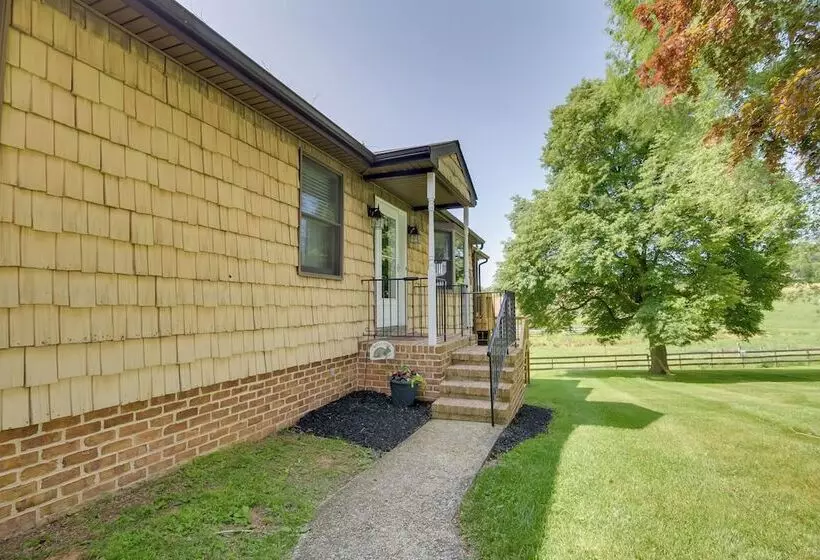 Calm Stewartstown Cottage On 90 Acres W/ Barn