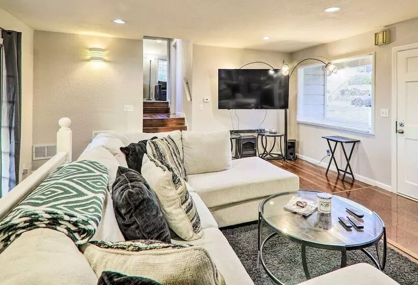 Castro Valley Home W/ Bay Area Views!