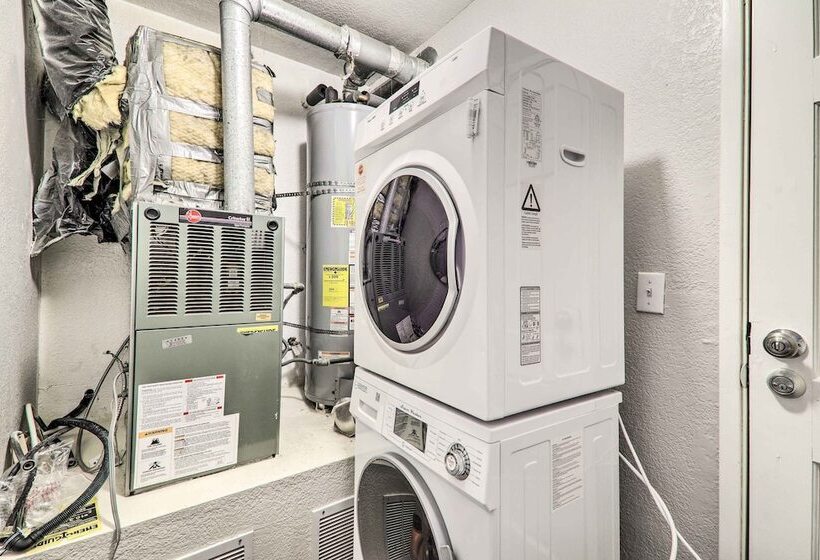 Castro Valley Home W/ Bay Area Views!