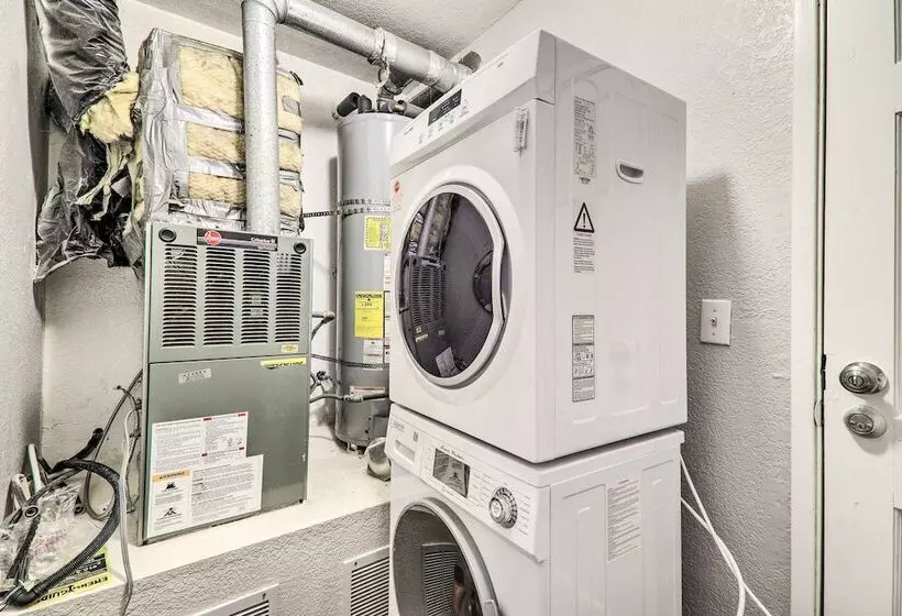 Castro Valley Home W/ Bay Area Views!