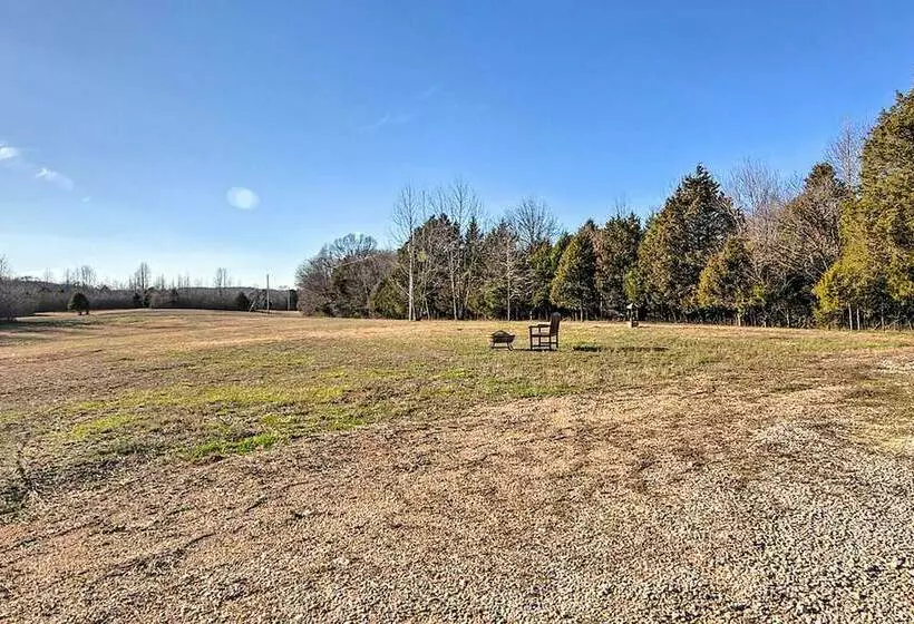 Centerville Cabin Rental: 68 Mi To Nashville!