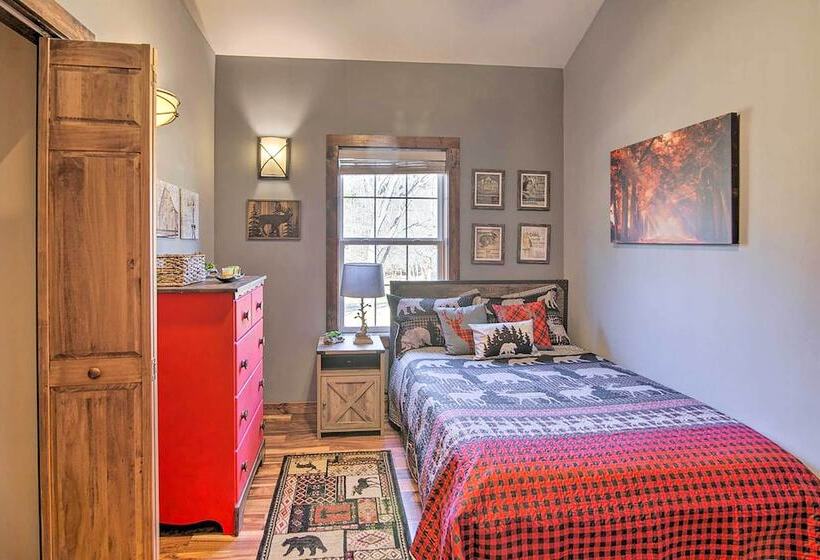 Centerville Cabin Rental: 68 Mi To Nashville!