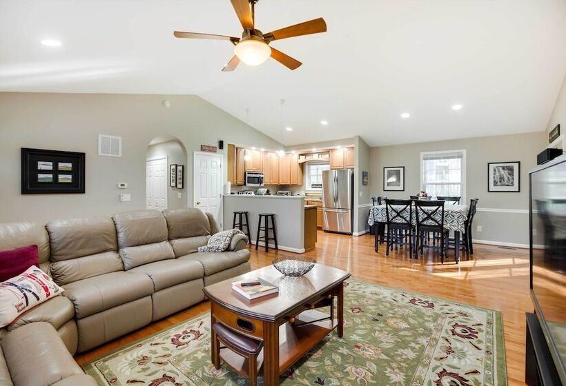 Charming Massanutten Resort Home W/ Grill!