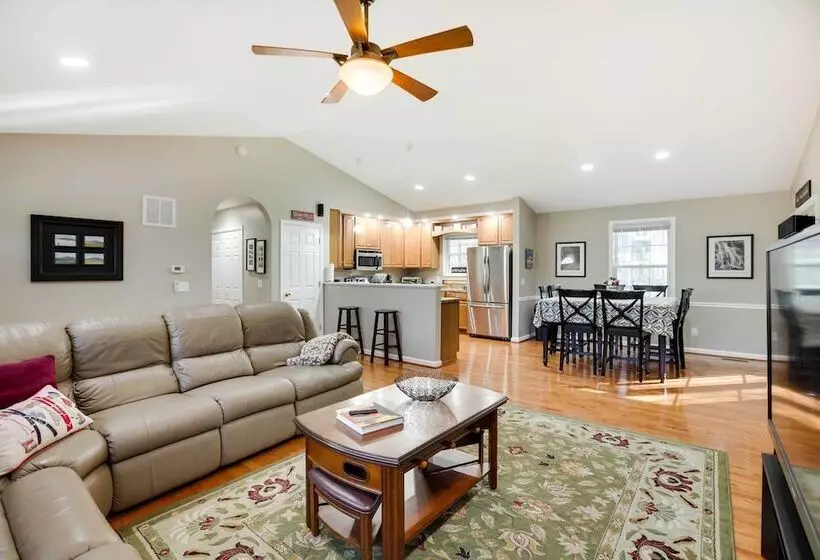 Charming Massanutten Resort Home W/ Grill!