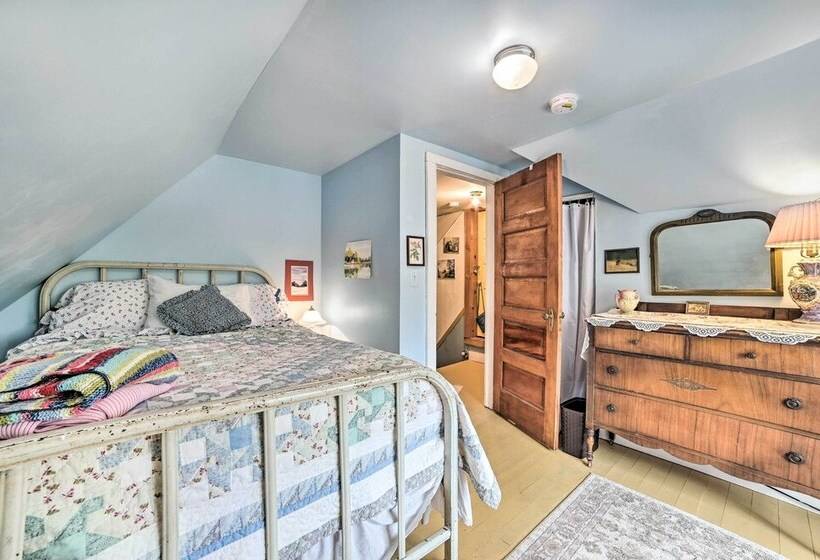 Colorful Lake Huron Home: Near Ferry & Beach!