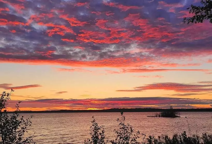 Colorful Lake Huron Home: Near Ferry & Beach!