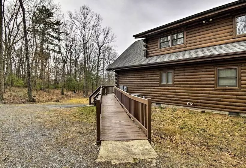 Cozy Log Home: Centrally Located & Pet Friendly!