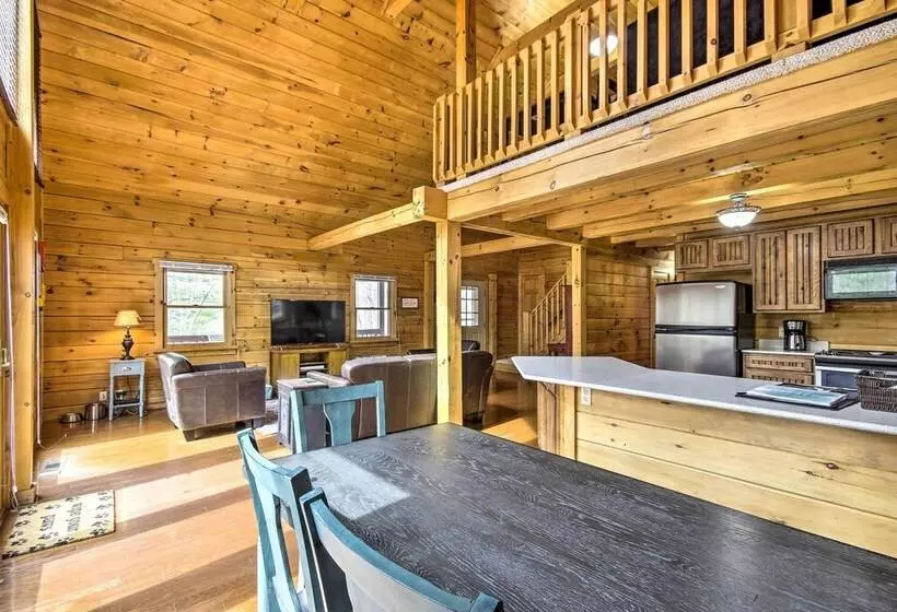Cozy Log Home: Centrally Located & Pet Friendly!