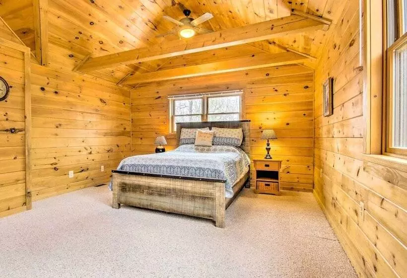 Cozy Log Home: Centrally Located & Pet Friendly!