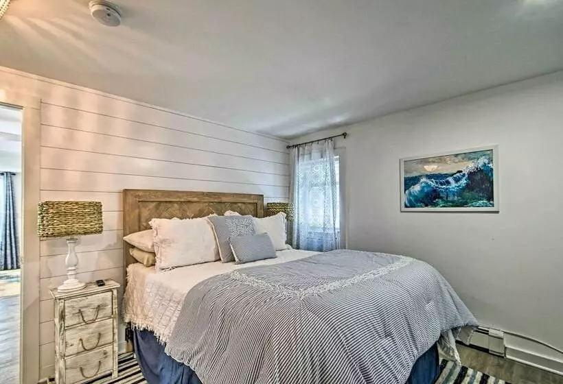 Cozy Ocean Grove Beach Retreat: Walk To The Coast!