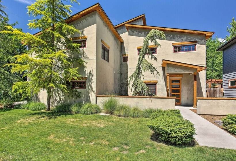 Custom Home < 2 Mi To Downtown Boise