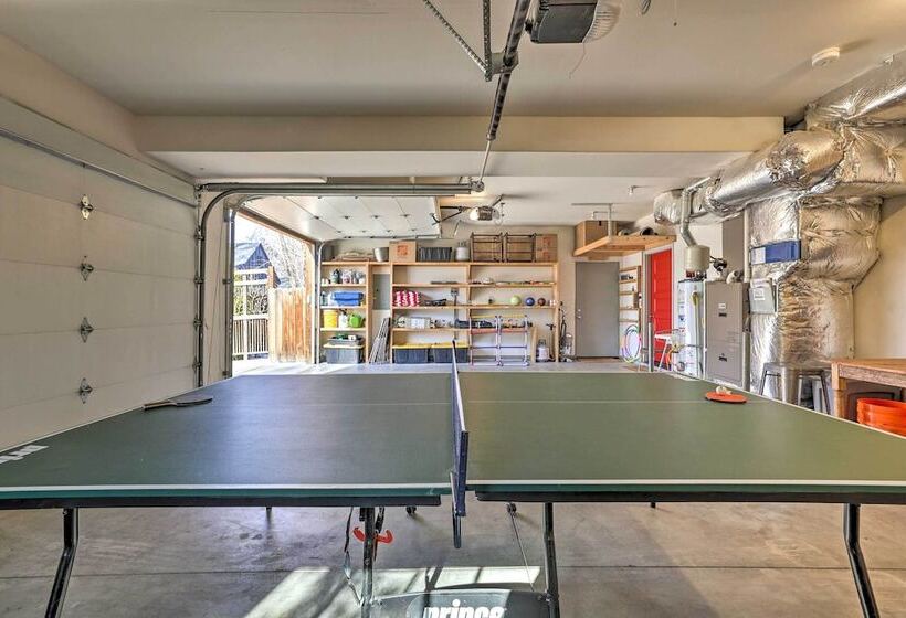 Custom Home < 2 Mi To Downtown Boise