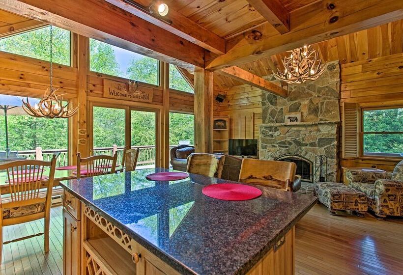 Fire Pit & Hot Tub: Poconos Family Cabin!