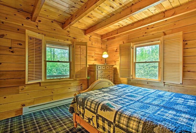 Fire Pit & Hot Tub: Poconos Family Cabin!