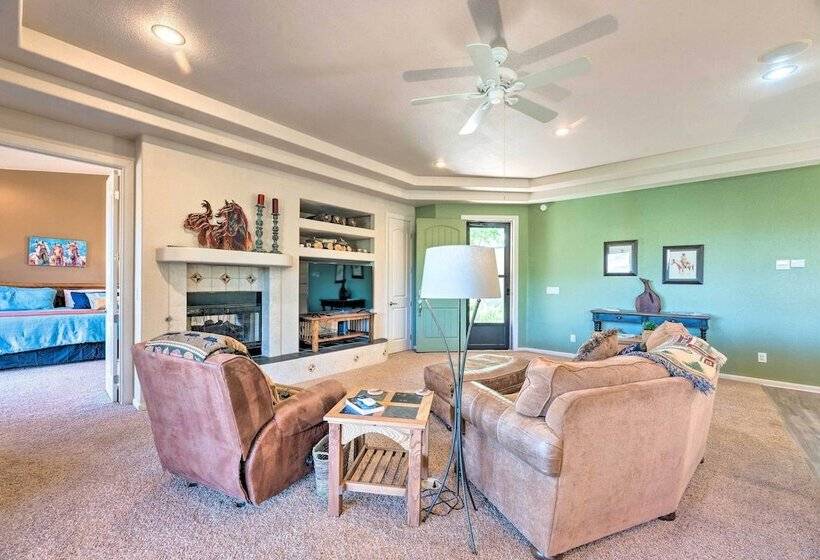 Doc S Retreat In Ruidoso Downs W/ Mtn Views