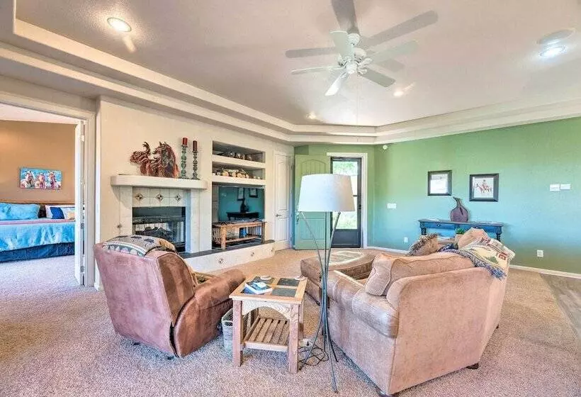 Doc S Retreat  In Ruidoso Downs W/ Mtn Views