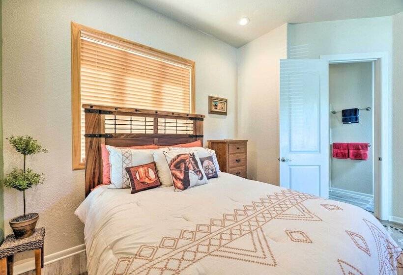 Doc S Retreat In Ruidoso Downs W/ Mtn Views