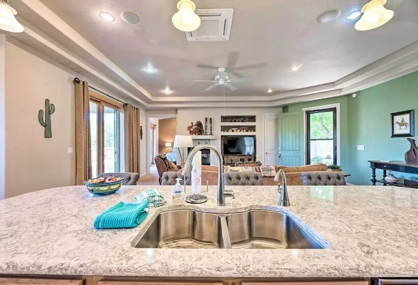 Doc S Retreat  In Ruidoso Downs W/ Mtn Views