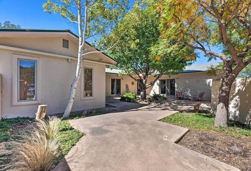 Doc S Retreat In Ruidoso Downs W/ Mtn Views