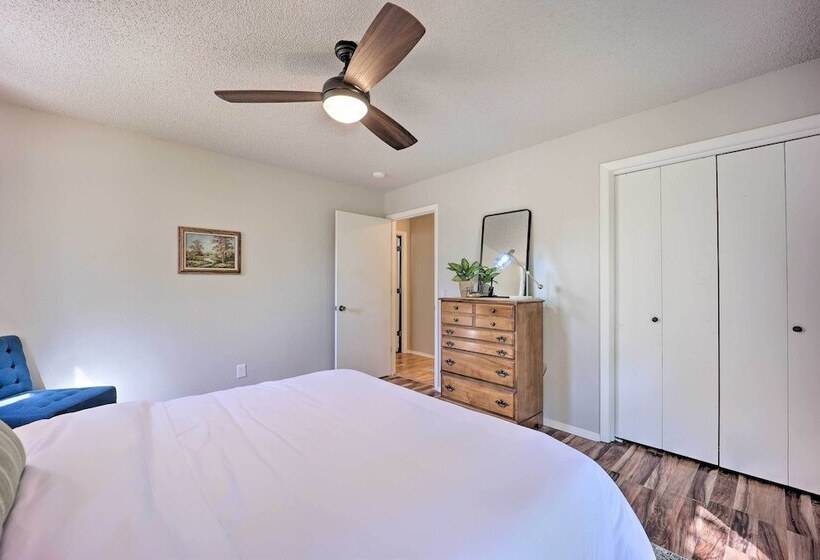 Dog Friendly Bella Vista Home W/ Grill + Deck