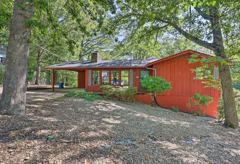 Dog Friendly Bella Vista Home W/ Grill + Deck