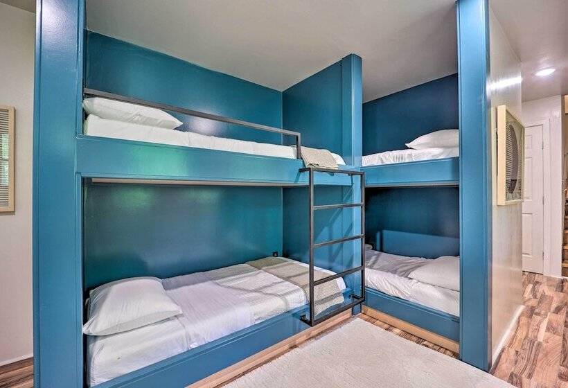 Dog Friendly Bella Vista Home W/ Grill + Deck