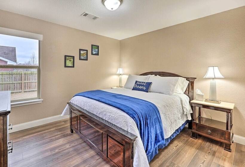 Gorgeous Bentonville Vacation Rental!
