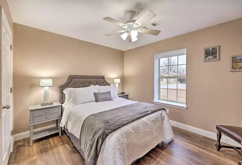 Gorgeous Bentonville Vacation Rental!