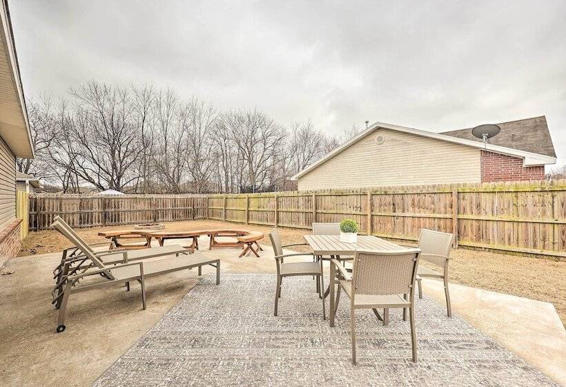 Gorgeous Bentonville Vacation Rental!