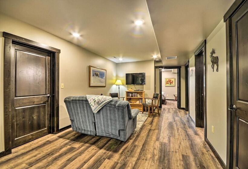 Grand Slam Ranch: Hike & Fly Fish On Site!