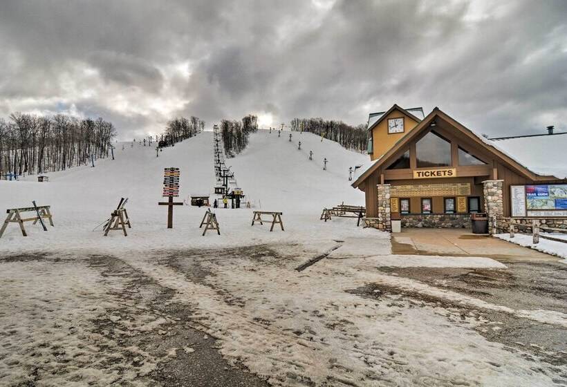 Resort Style Harbor Springs Home Near Ski Resort!
