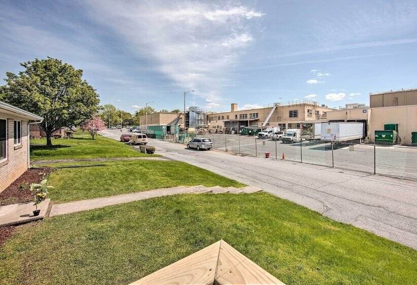 Hideaway In Hershey By The Railroad W/ Backyard!