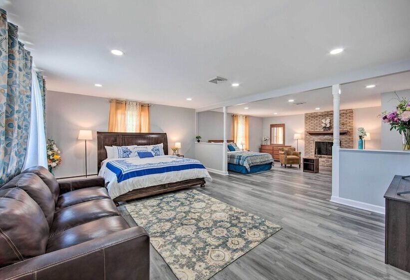 Hideaway In Hershey By The Railroad W/ Backyard!