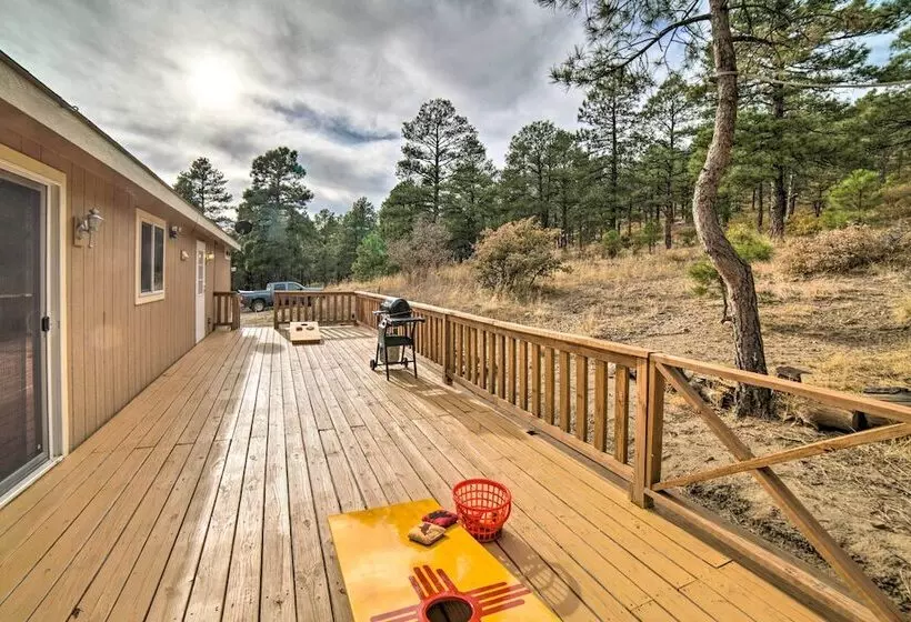 Hilltop Hideout  W/ Peaceful Mountain Views