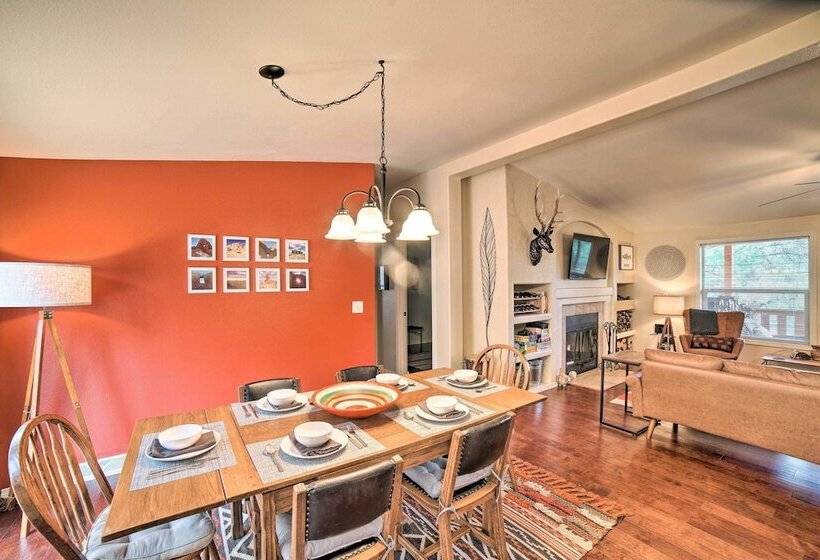 Hilltop Hideout W/ Peaceful Mountain Views