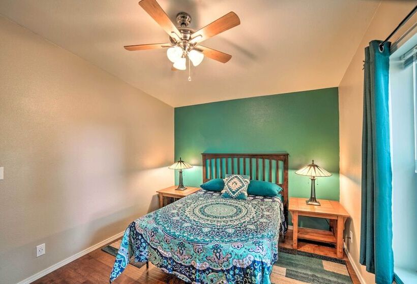 Hilltop Hideout W/ Peaceful Mountain Views