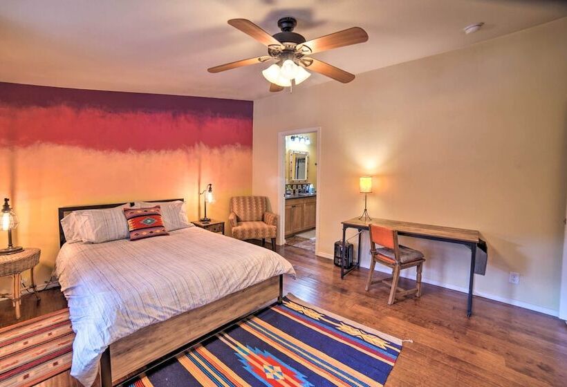 Hilltop Hideout W/ Peaceful Mountain Views