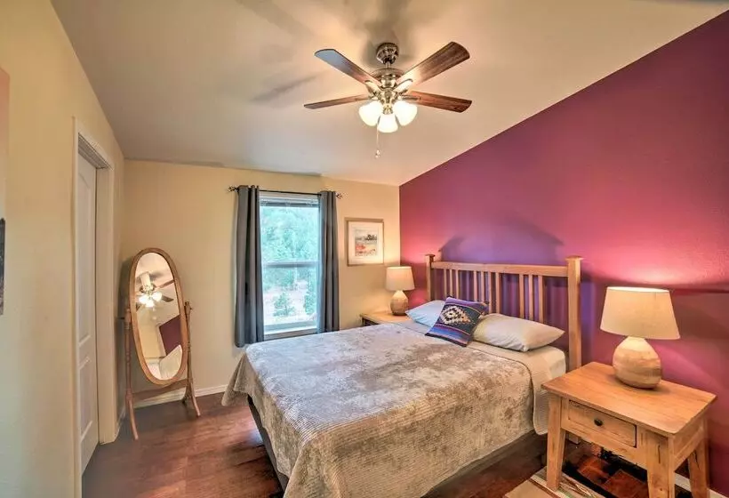 Hilltop Hideout  W/ Peaceful Mountain Views