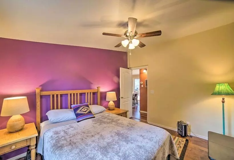 Hilltop Hideout  W/ Peaceful Mountain Views