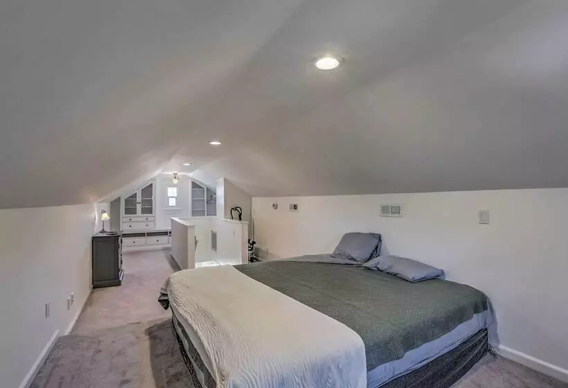 1 Mi To Casinos: Historic Reno Home On Riverwalk