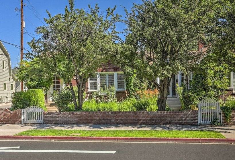 1 Mi To Casinos: Historic Reno Home On Riverwalk