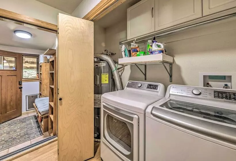 Inn The Clouds    Charming Cloudcroft Escape