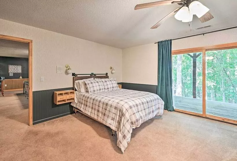 Lakefront Anderson Paradise: Dock, Fire Pit!