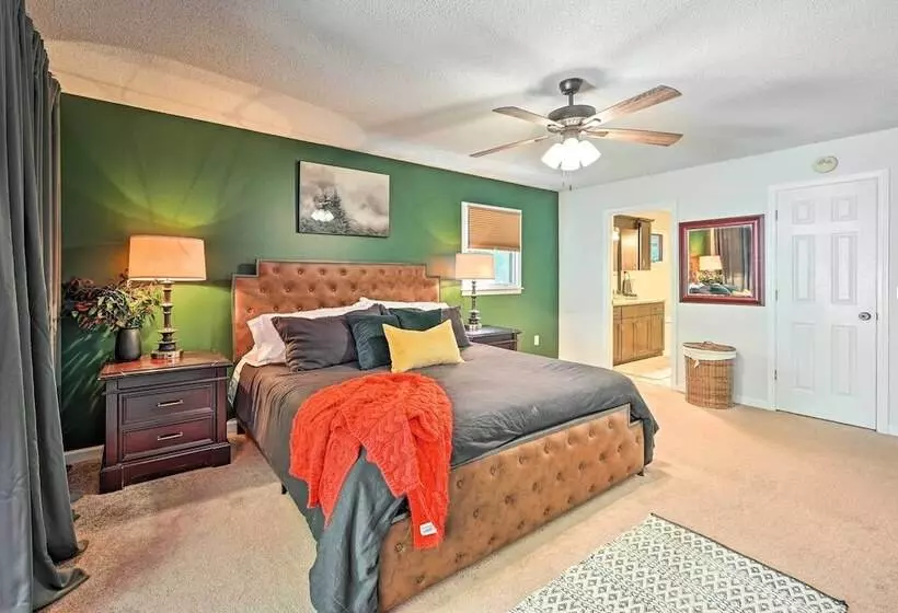 Lakefront Anderson Paradise: Dock, Fire Pit!